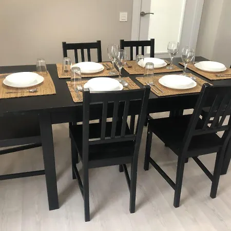 New Reina Street 8px 4bed 2 Bath Aacc Wifi 公寓