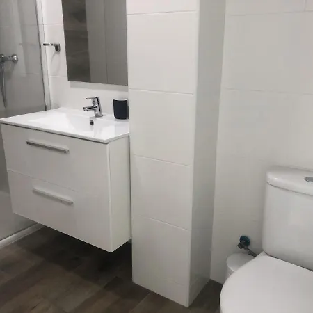New Reina Street 8px 4bed 2 Bath Aacc Wifi 公寓 *