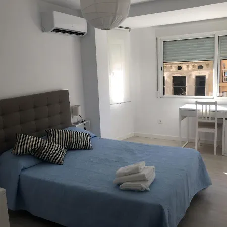 New Reina Street 8px 4bed 2 Bath Aacc Wifi 公寓 *